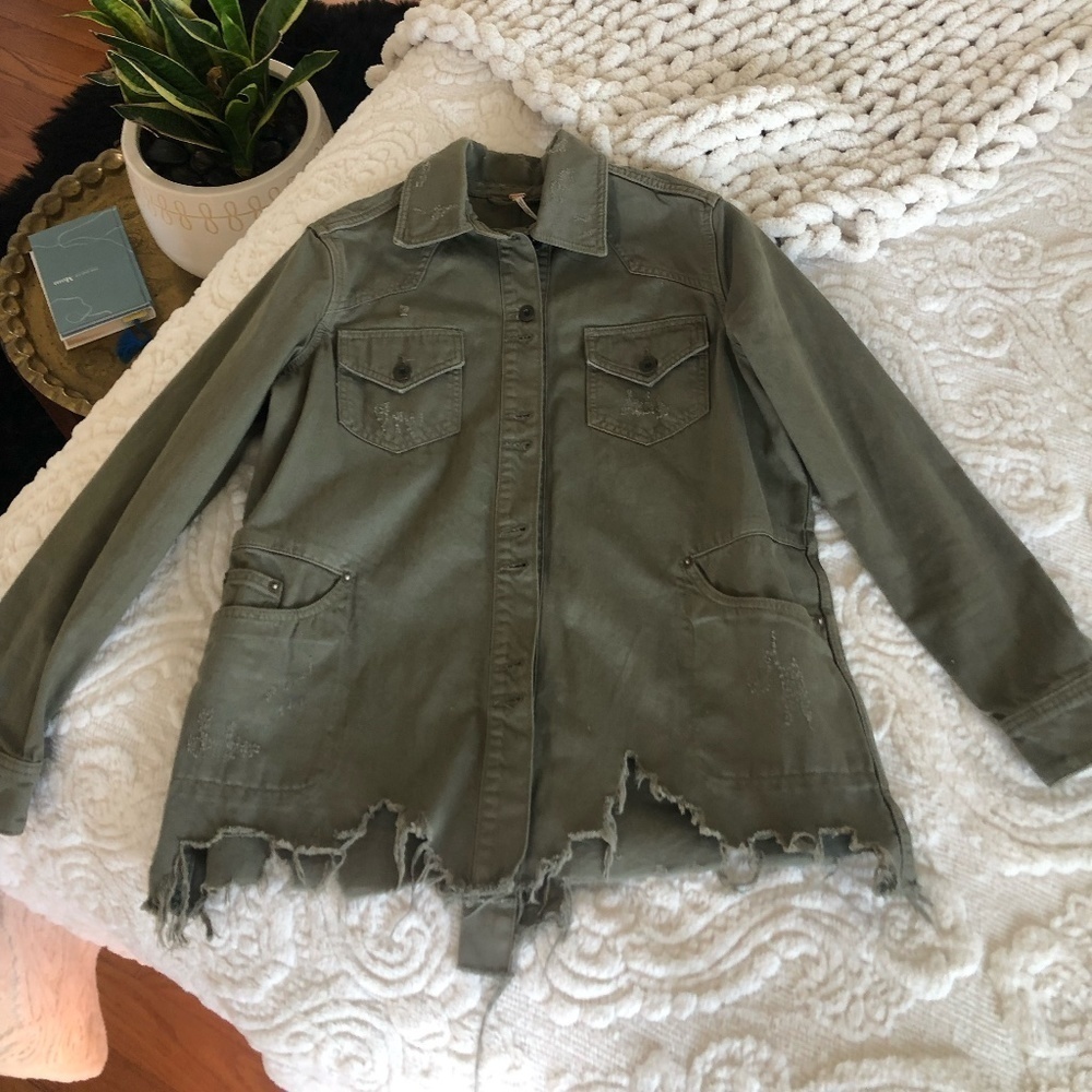 FREE PEOPLE MOONCHILD DISTRESSED OVERSIZE MOSS GREEN JACKET XS